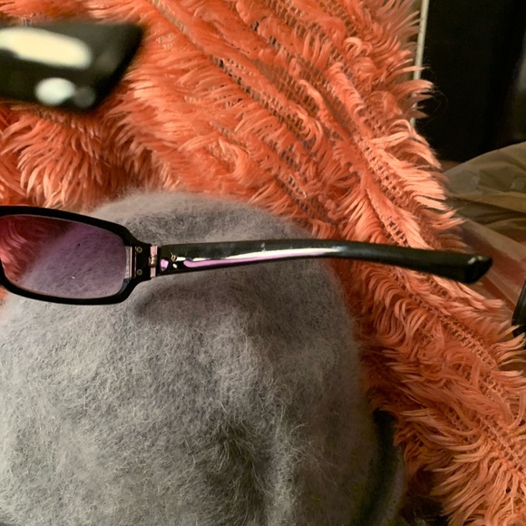 Sunglasses - Picture 6 of 7